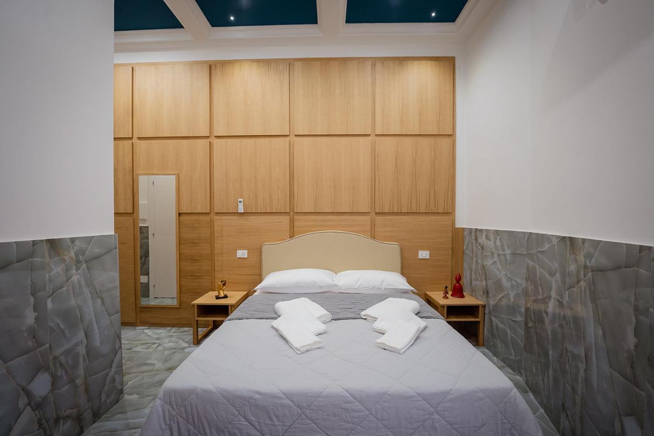 Greros H. Rooms Napoli Centro By Clapa Group Dislocated Hospitality Экстерьер фото